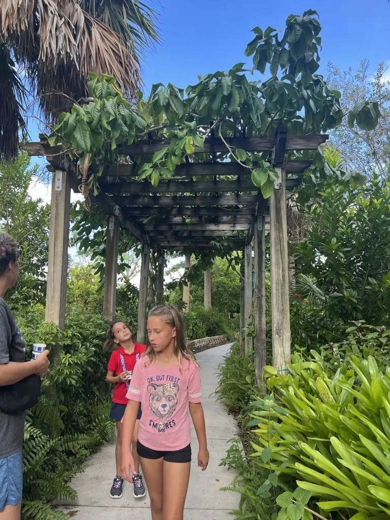 school trip to naples botanical garden, naples florida